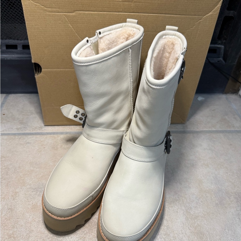 Women's Cream Leather Boots